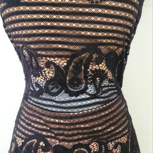 Bisou Bisou  Evening Lace Gown - Picture 8 of 12